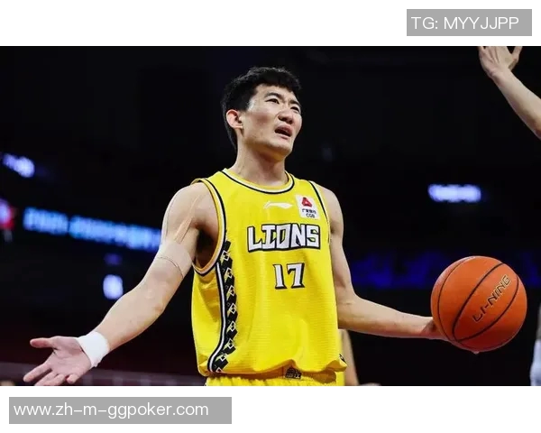 孙铭徽澄清G5球鞋夺冠字样误解实际左右脚均有特别标记